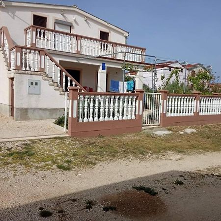 Apartman Borosa Vir Exterior photo