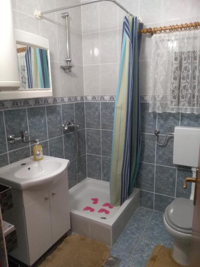 Apartman Borosa Vir Exterior photo